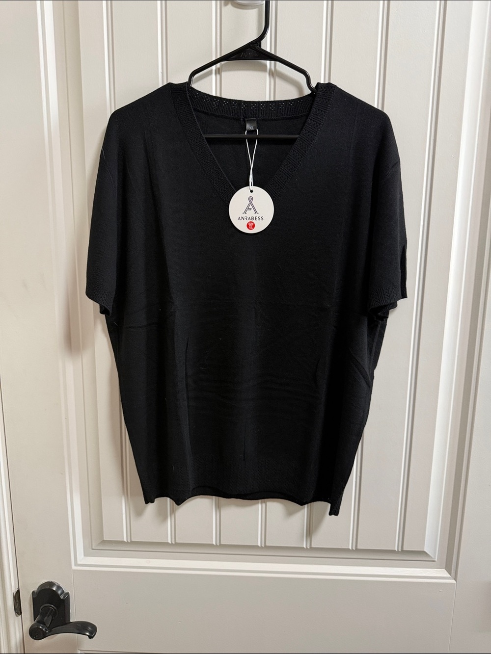 Women's Black V-Neck Short Sleeve Top